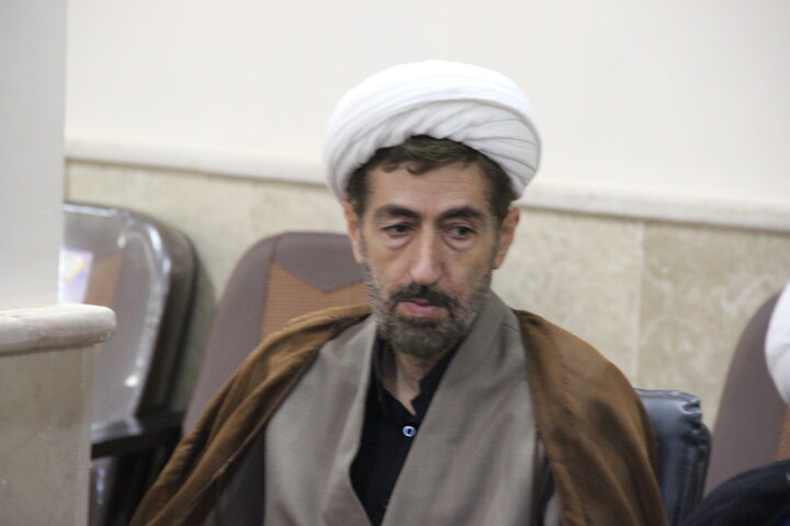 تصاویر / معارفه وتکریم مدیر جدید مدرسه علمیه شیخ الاسلام قزوین