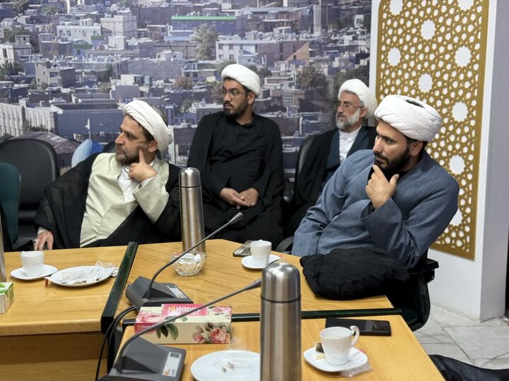 تصاویر / همایش وعاظ ، مبلغین و مبلغان اداره کل اوقاف و امورخیریه استان قزوین با عنوان «منادیان عاشورایی »