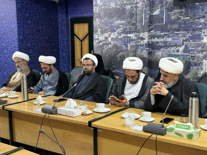 تصاویر / همایش وعاظ ، مبلغین و مبلغان اداره کل اوقاف و امورخیریه استان قزوین با عنوان «منادیان عاشورایی »