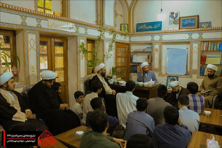تصاویر/نشست توجیهی و اعزام گروه فرهنگی تبلیغی شهید فتاحی مدرسه علمیه جهانگیرخان به استان فارس ویژه ماه محرم