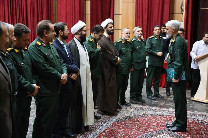 تصاویر/ آیین سنگرسپاری و معارفه فرمانده سپاه شهرستان بهار
