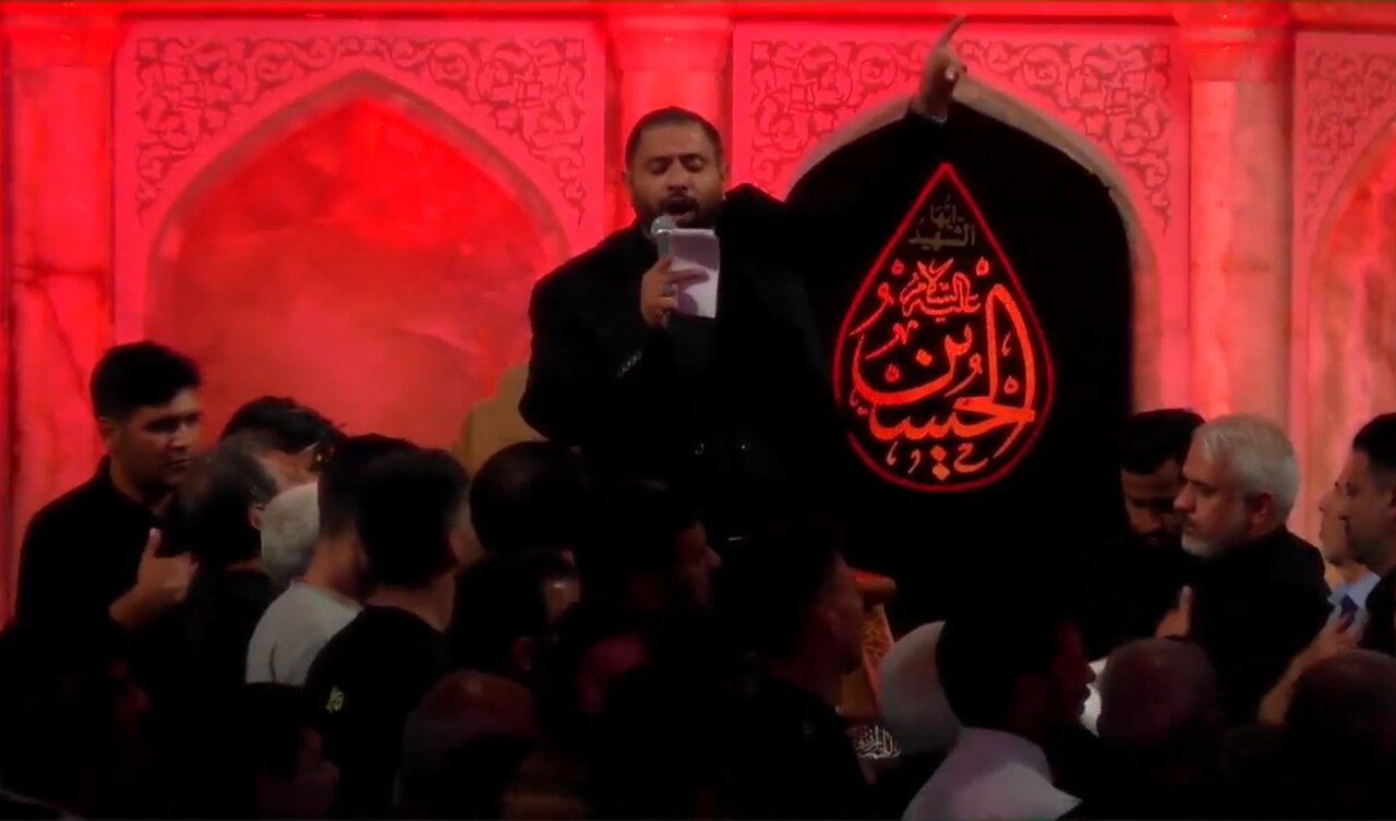 مراسم عزاداری امام حسین (ع) در رواق امام خمینی حرم مطهر رضوی