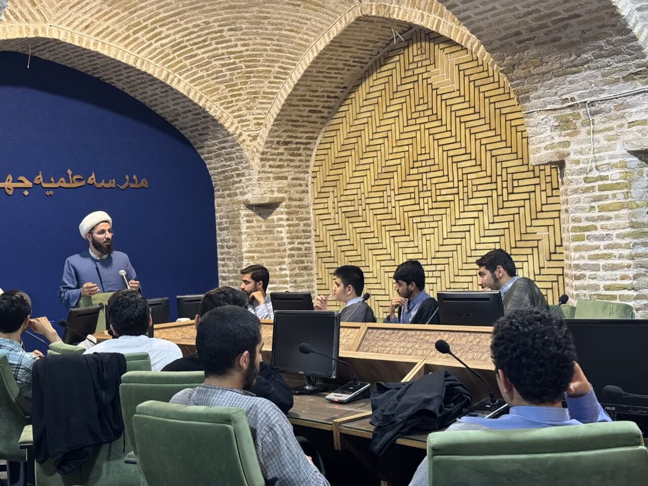 مدرسه علمیه جهانگیرخان به بهانه اعزام طلاب گروه تبلیغی جهادی شهید فتاحی