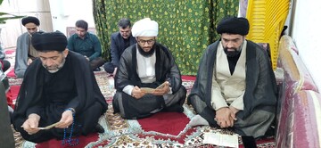 تصاویر/ حضور امام جمعه محمودآباد در کمیته امداد شهرستان