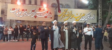 فیلم | اجتماع شبانه مردمی اسکو و عزاداری هیئت شاه حسین گویان
