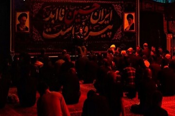 مجلس عزای دهه اول محرم در مدرسه علمیه امام خمینی(ره) کرمانشاه برگزار می‌شود