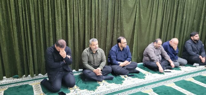 تصاویر/ حضور امام جمعه محمودآباد در دانشگاه آزاد و غبارروبی مزار شهدای گمنام