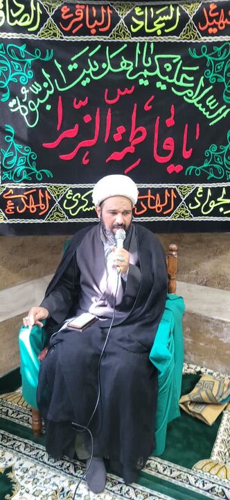 تصاویر/ حضور امام جمعه محمودآباد در دانشگاه آزاد و غبارروبی مزار شهدای گمنام
