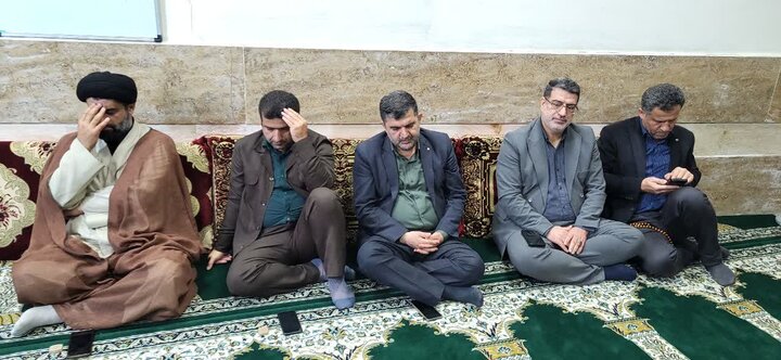 تصاویر/ حضور امام جمعه محمودآباد در دانشگاه آزاد و غبارروبی مزار شهدای گمنام