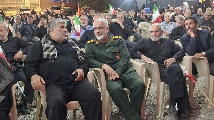 تصاویر / صد و هشتمین تجمع مردمی فین کاشان همزمان با عزاداری دومین شب محرم در میدان عامریه