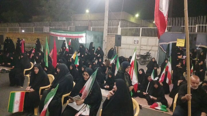 تصاویر/یک صد و هشتمین  میدان داران نوش آبادی در شب دوم محرم به یاد امام شهید و شهدای انقلاب