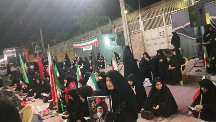 تصاویر/یک صد و هشتمین  میدان داران نوش آبادی در شب دوم محرم به یاد امام شهید و شهدای انقلاب