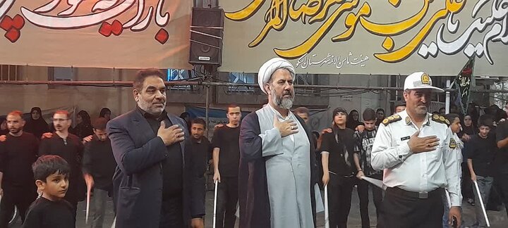 تصاویر / اجتماع شبانه مردمی اسکو و عزاداری هیئت شاه حسین گویان