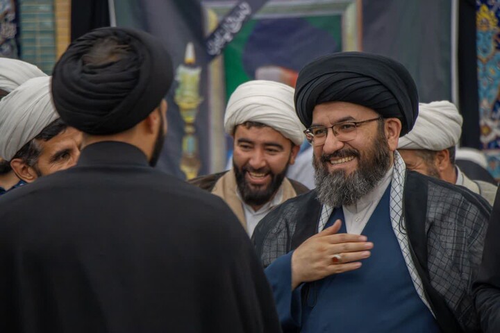 تصاویر | نشست هم‌اندیشی مبلغان و طلاب شهرستان ماهنشان