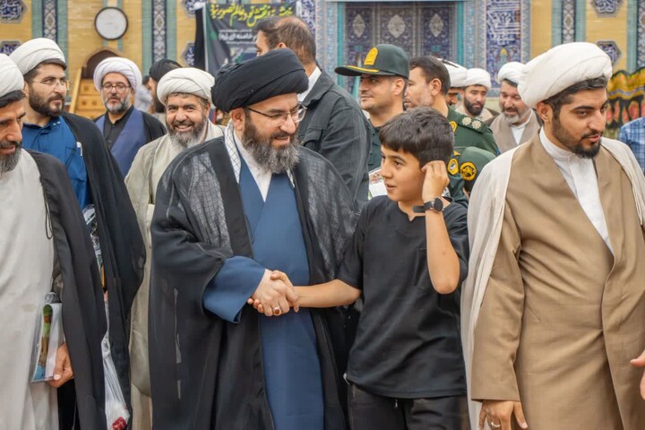 تصاویر | نشست هم‌اندیشی مبلغان و طلاب شهرستان ماهنشان