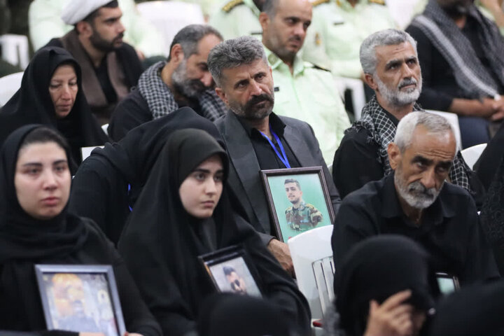 تصاویر/ بزرگداشت شهدای اقتدار در حسینیه شهید آیت الله خامنه ای (ره ) انتظامی با حضور نماینده ولی فقیه در مازندران