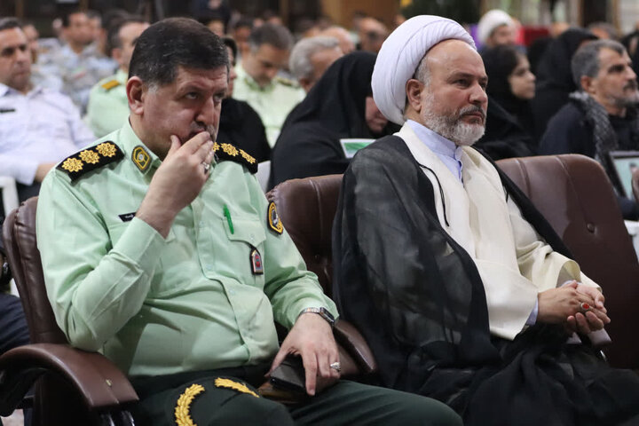 تصاویر/ بزرگداشت شهدای اقتدار در حسینیه شهید آیت الله خامنه ای (ره ) انتظامی با حضور نماینده ولی فقیه در مازندران
