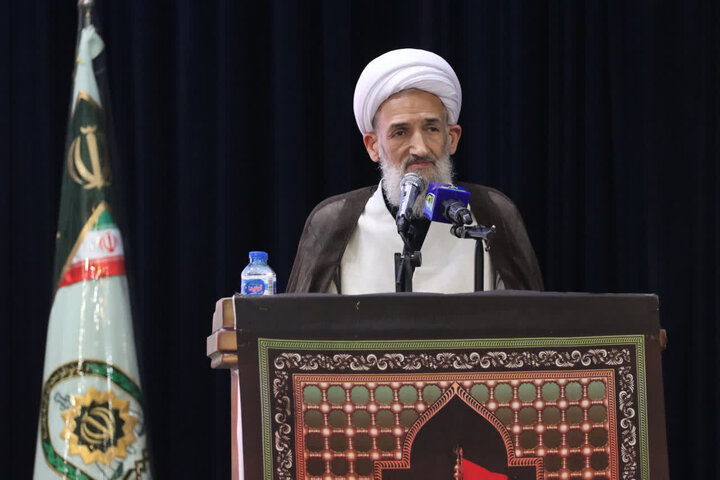 تصاویر/ بزرگداشت شهدای اقتدار در حسینیه شهید آیت الله خامنه ای (ره ) انتظامی با حضور نماینده ولی فقیه در مازندران