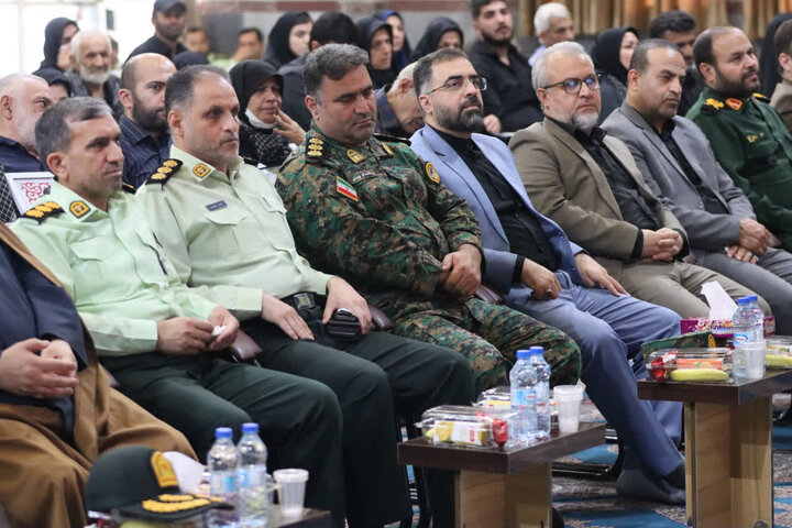 تصاویر/ بزرگداشت شهدای اقتدار در حسینیه شهید آیت الله خامنه ای (ره ) انتظامی با حضور نماینده ولی فقیه در مازندران