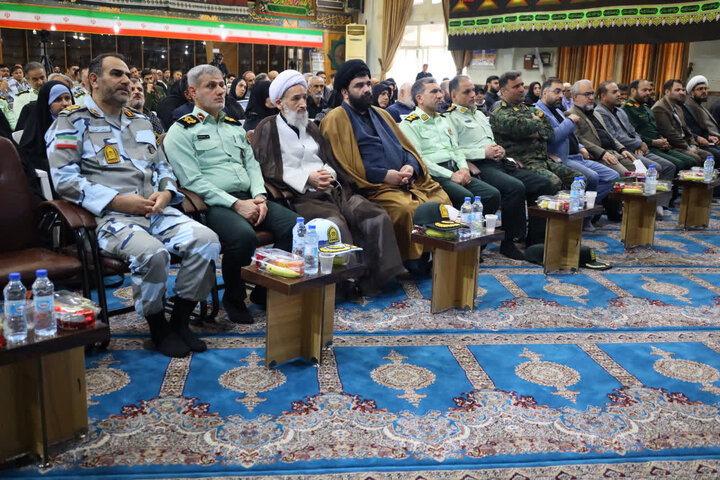 تصاویر/ بزرگداشت شهدای اقتدار در حسینیه شهید آیت الله خامنه ای (ره ) انتظامی با حضور نماینده ولی فقیه در مازندران
