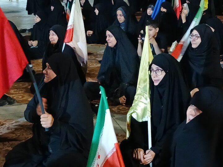 تصاویر/ اجتماع مردمی همراه با عزاداری حسینی در مشهدمقدس