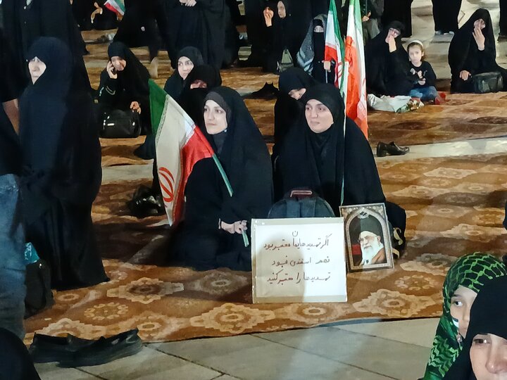 تصاویر/ اجتماع مردمی همراه با عزاداری حسینی در مشهدمقدس
