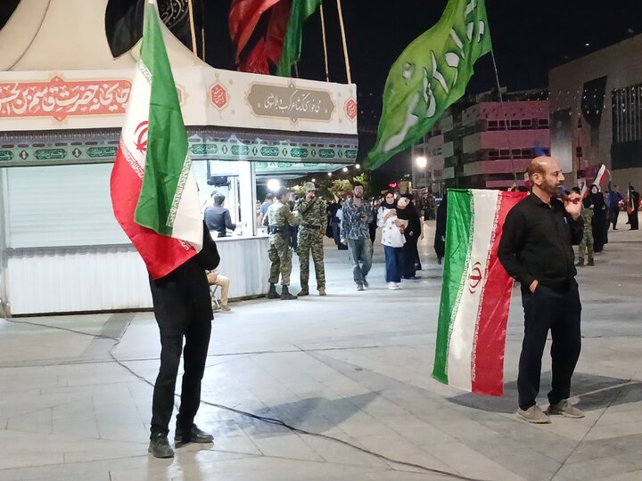 تصاویر/ اجتماع مردمی همراه با عزاداری حسینی در مشهدمقدس