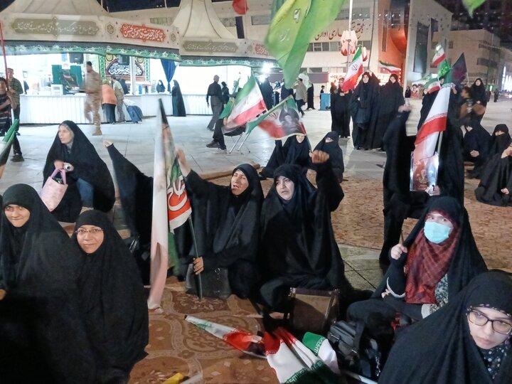 تصاویر/ اجتماع مردمی همراه با عزاداری حسینی در مشهدمقدس