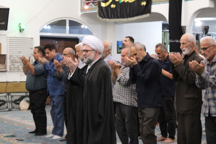 تصاویر/ عزای حسینی در مسجد جامع شهرستان عباس آباد