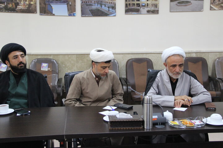 تصاویر / نشست قرارگاه بلاغ مبین حوزه علمیه استان قزوین با حضور فرمانده سپاه استان قزوین
