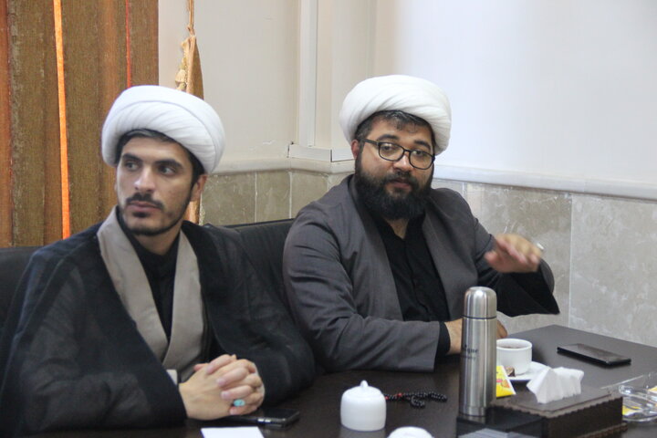 تصاویر / نشست قرارگاه بلاغ مبین حوزه علمیه استان قزوین با حضور فرمانده سپاه استان قزوین