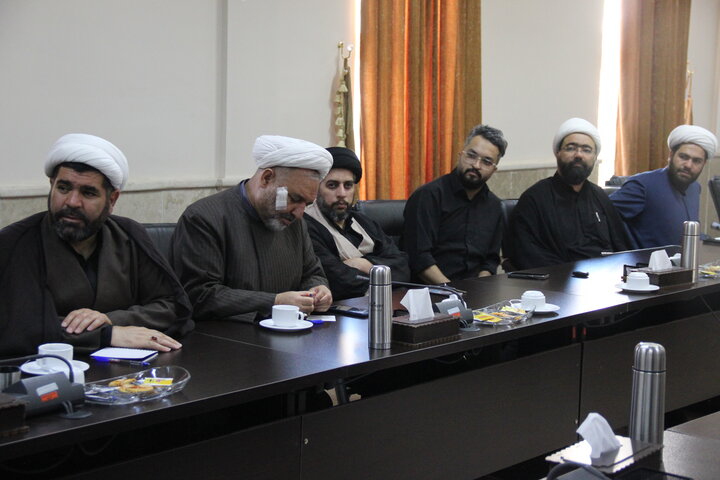 تصاویر / نشست قرارگاه بلاغ مبین حوزه علمیه استان قزوین با حضور فرمانده سپاه استان قزوین