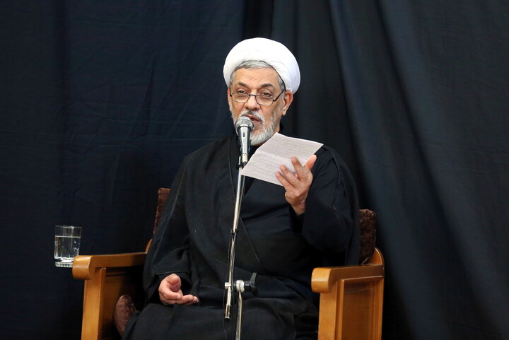 تصاویر/ مراسم عزاداری روز دوم محرم در دفتر آیت الله العظمی نوری همدانی