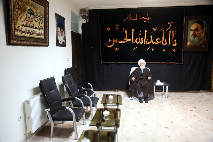 تصاویر/ مراسم عزاداری روز دوم محرم در دفتر آیت الله العظمی نوری همدانی