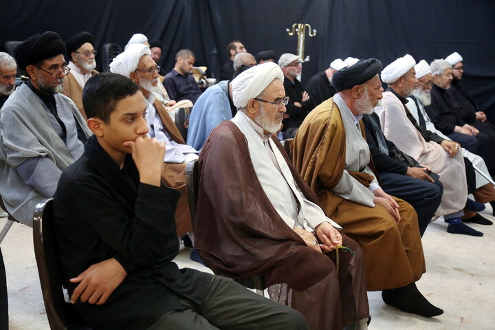 تصاویر/ مراسم عزاداری روز دوم محرم در دفتر آیت الله العظمی نوری همدانی