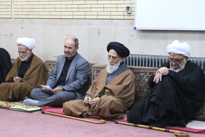جلسه مسئول مبارزه با مواد مخدر با مبلغان موسسه سراج همدان