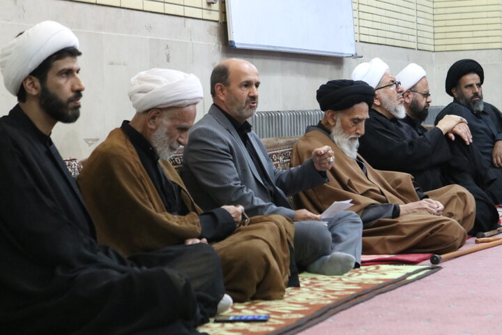 جلسه مسئول مبارزه با مواد مخدر با مبلغان موسسه سراج همدان