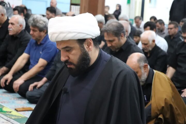 تصاویر/ حضور امام جمعه شهر چهاردانگه در مراسم عزاداری امام حسین (ع) در مسجد سیدالشهدا (ع) شهرستان