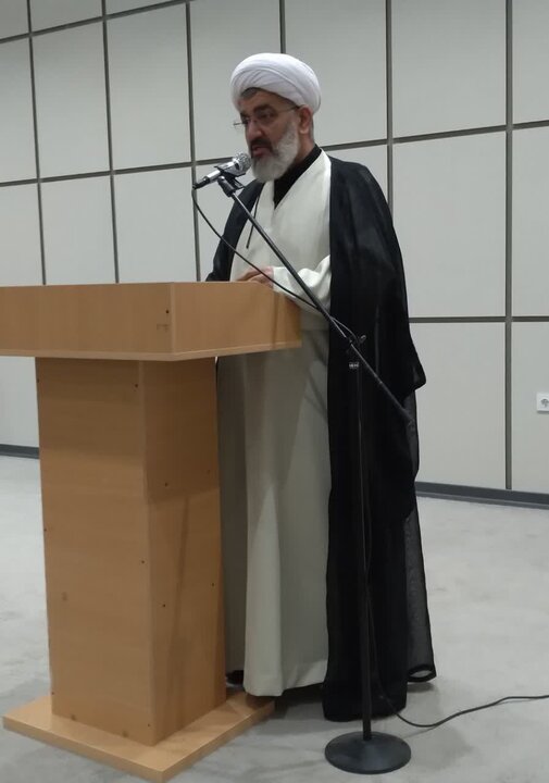 تصاویر/ برگزاری همایش طلایه داران تبلیغ در سالن شهید موسوی شهر بهمنیر