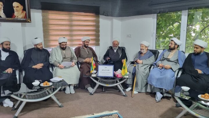 تصاویر/ جلسه طلایه داران تبلیغ در دفتر امام جمعه شهرستان کلاردشت