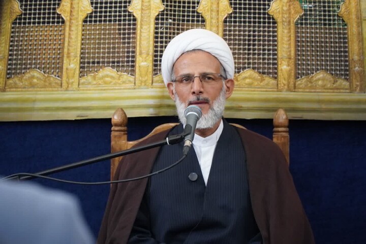 تصاویر / تجلیل از گروه های جهادی فعال در عرصه دفاع مقدس اخیر