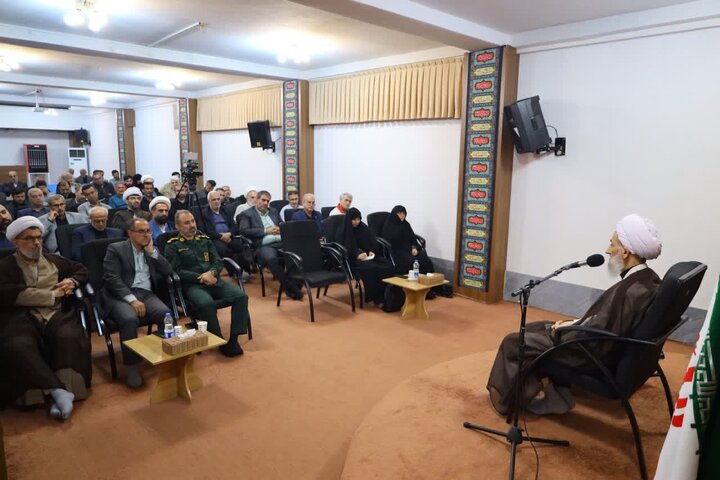 تصاویر/  همایش تجلیل از فاتحان جنگ تحمیلی سوم (جنگ رمضان) با حضور نماینده ولی فقیه در مازندران