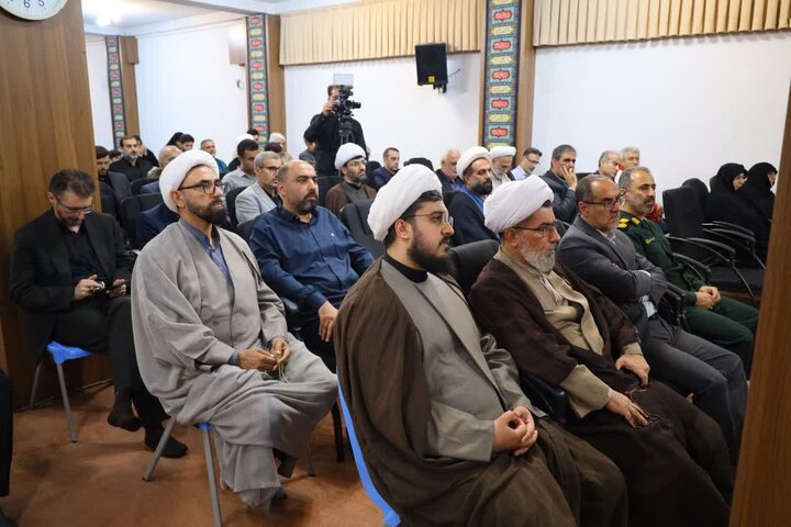 تصاویر/  همایش تجلیل از فاتحان جنگ تحمیلی سوم (جنگ رمضان) با حضور نماینده ولی فقیه در مازندران
