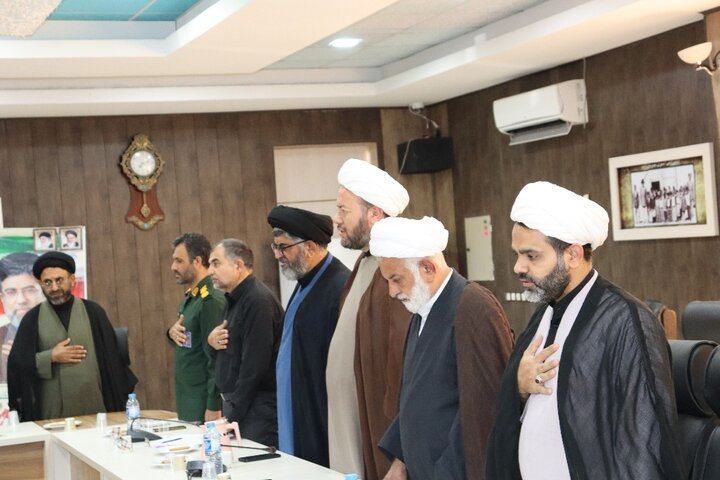 تصاویر/ نشست روحانیون و مبلغان شهرستان دیّر