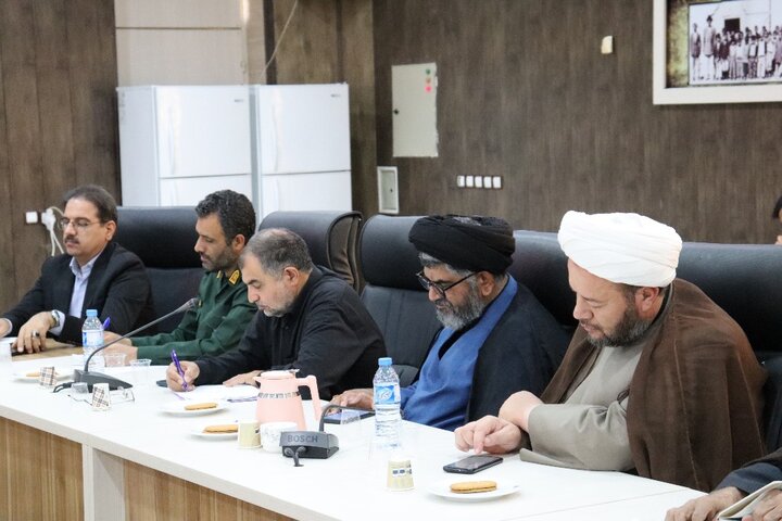 تصاویر/ نشست روحانیون و مبلغان شهرستان دیّر