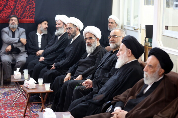 تصاویر/ مراسم عزاداری روز دوم محرم در دفتر آیت الله العظمی فاضل لنکرانی (ره)
