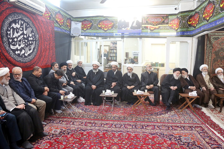 تصاویر/ مراسم عزاداری روز دوم محرم در دفتر آیت الله العظمی فاضل لنکرانی (ره)