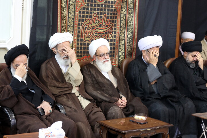 تصاویر/ مراسم عزاداری روز دوم محرم در دفتر آیت الله العظمی فاضل لنکرانی (ره)