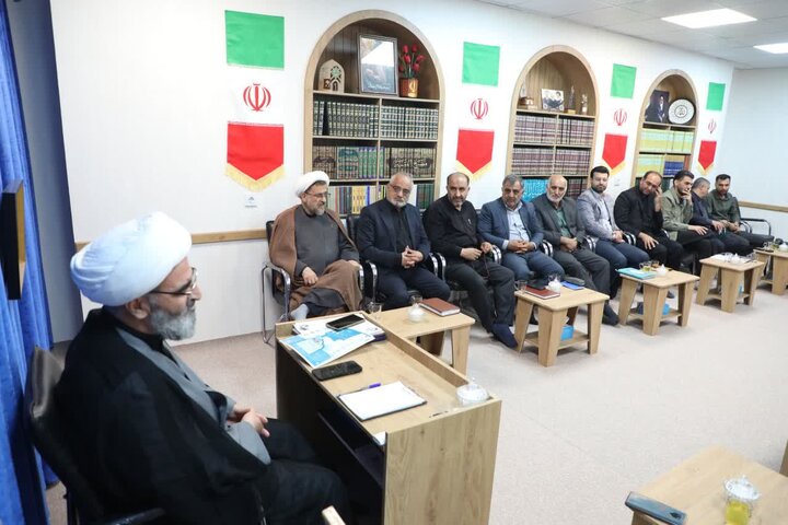 تصاویر/ دیدار نماینده ولی‌فقیه در استان سمنان با اعضای بسیج اساتید استان سمنان