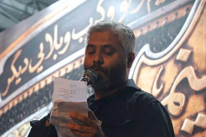 تصاویر/ عزاداری خیابانی مردم قرچک در شب سوم ماه محرم